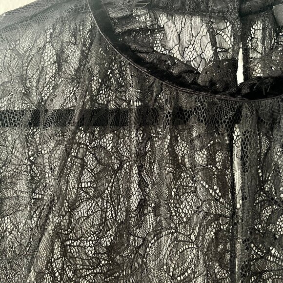White House Black Market Contrast Lace Bodice Blouse – Size 14 – NWT - Picture 15 of 16